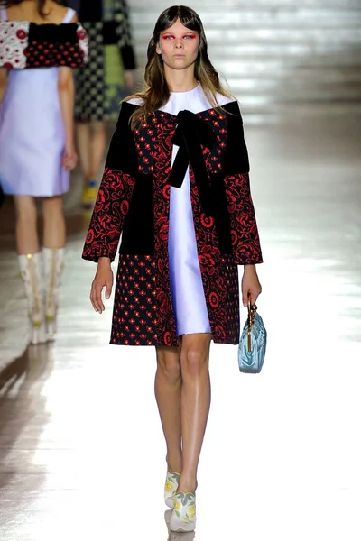 Look 39